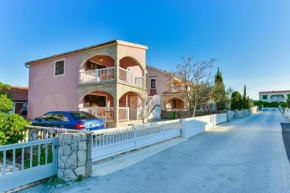 Apartments by the sea Vir - 18572